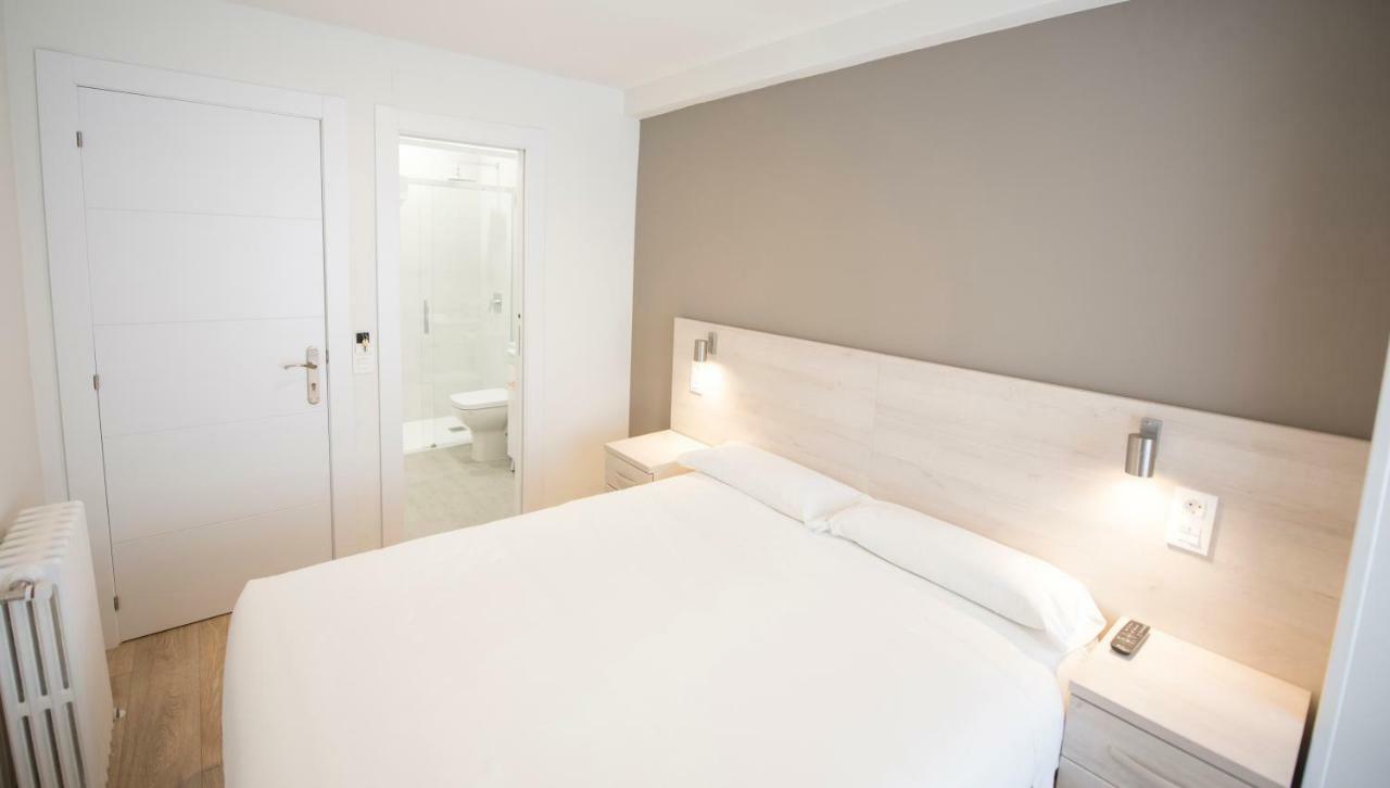 Hotel Happy Carrales Burgo